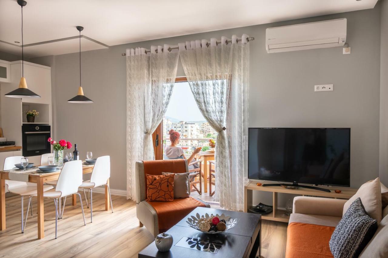 Great Alexander Suites Sarandë Exteriör bild